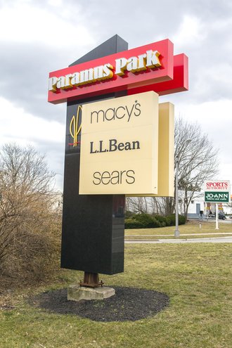 Signage for Paramus Park Shopping Center