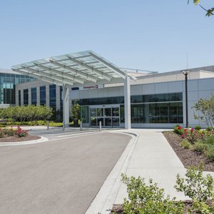 Exterior image of Delnor Hospital North Expansion entrance